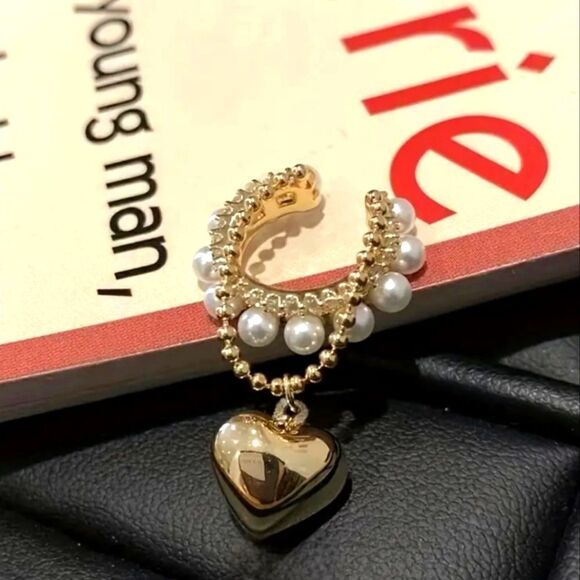 Elegant Love Heart & Synthetic Pearl Ear Cuff ( 1 PC ) - Picture 5 of 6